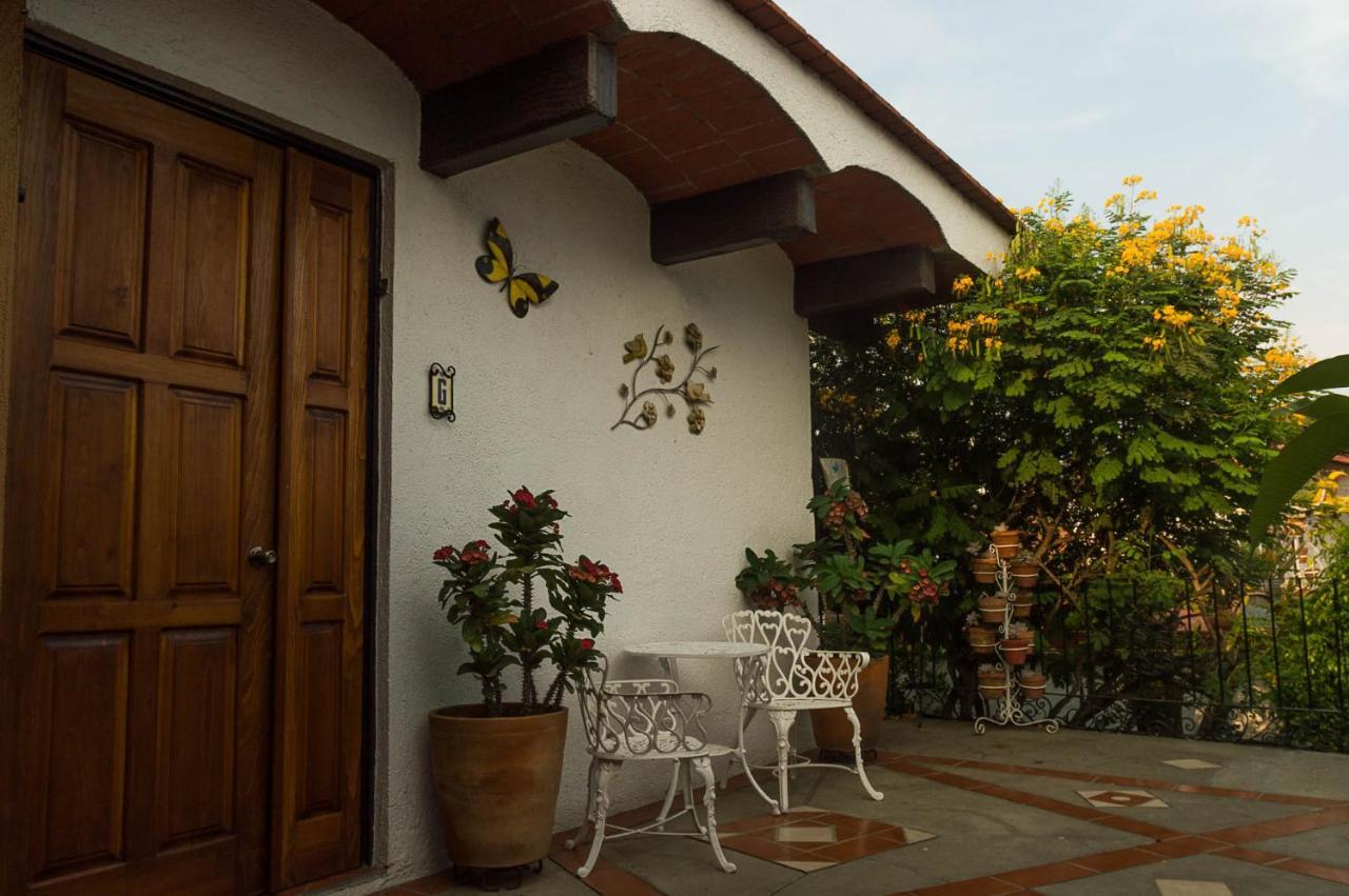 Las Mariposas Hotel & Studios Oaxaca Экстерьер фото