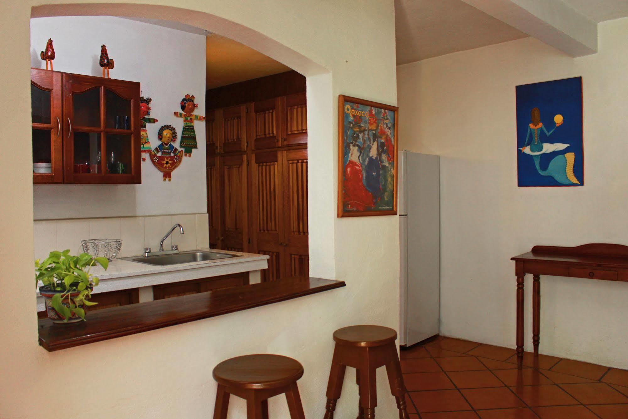 Las Mariposas Hotel & Studios Oaxaca Экстерьер фото